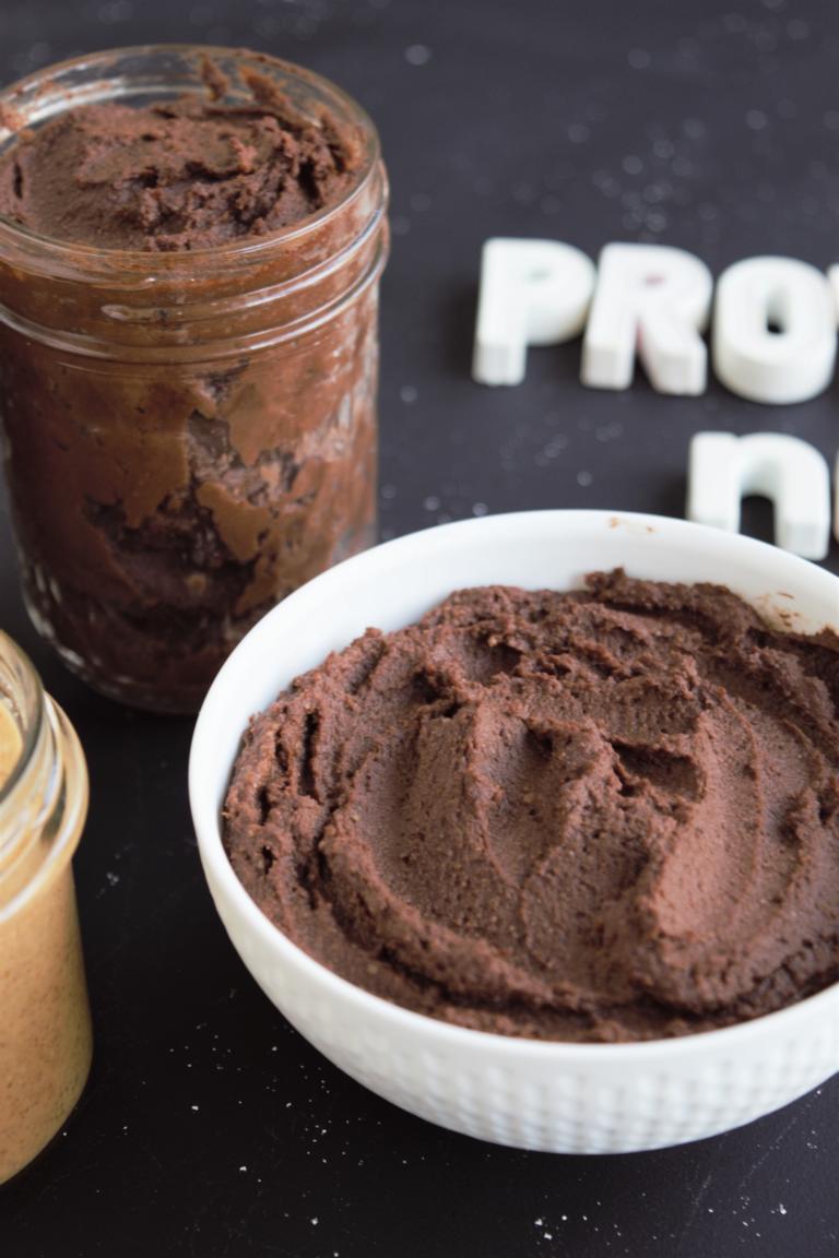  Protein Nutella- Schoko Hummus | ohne Proteinpulver & vegan