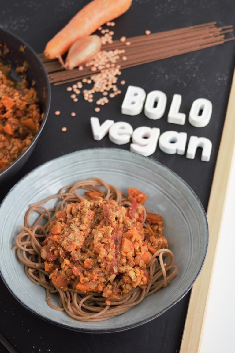Vegane Spaghetti Bolognese mit Tofu & Linsen | einfach & proteinreich, fraujanik,
