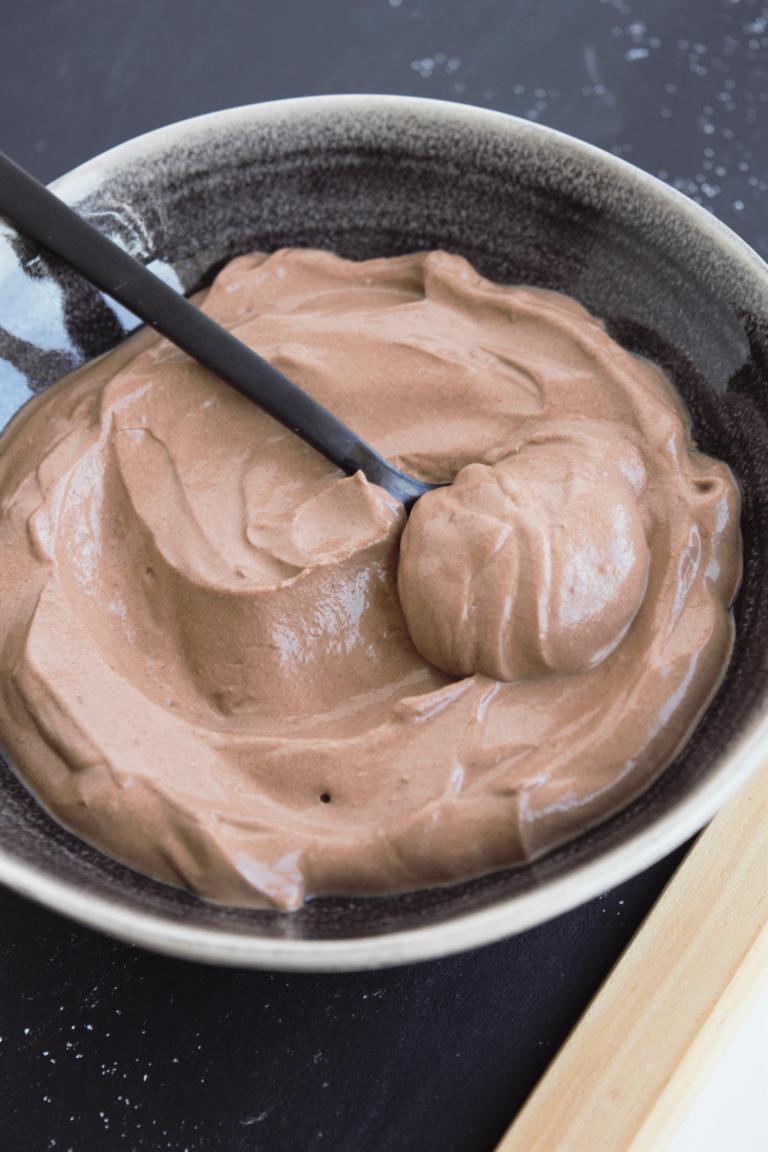 Schokocreme/-pudding aus dem Mixer ohne kochen | 2 Zutaten | vegan