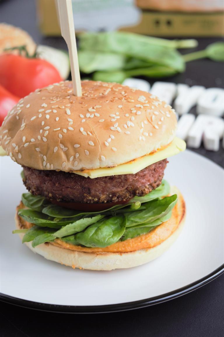 beyond burger, beyond meat, coop, schweiz, hamburger, veganer burger, erbsenprotein, fraujanik