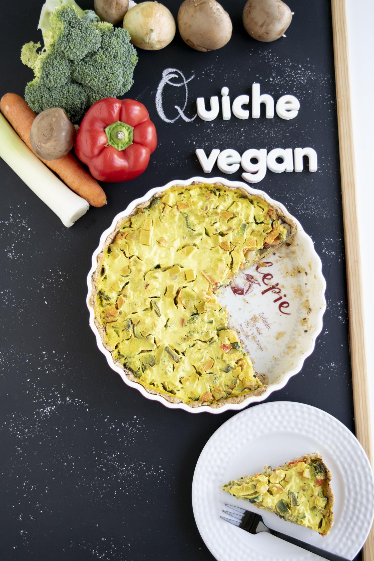 vegane & proteinreiche Gemüsequiche mit Dinkelvollkornmehl, gemüsequiche, quiche, veganequiche, wähe, waie, gemüsewaie, fraujanik