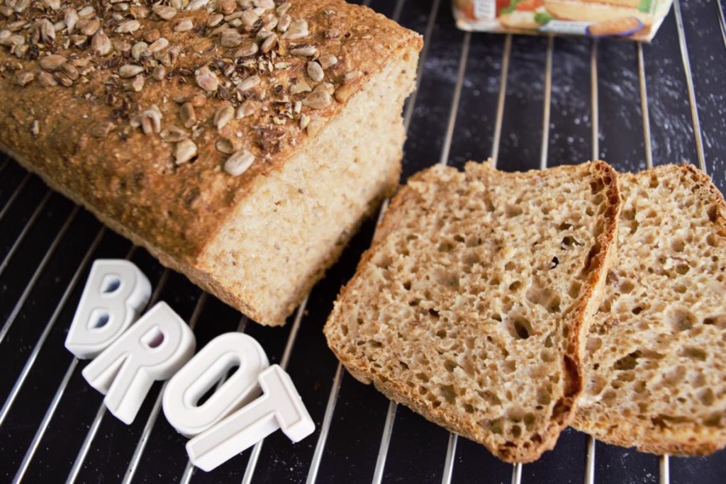 Ausprobiert: Brotbackmischung Dinkelvollkornbrot von Aldi - Frau Janik