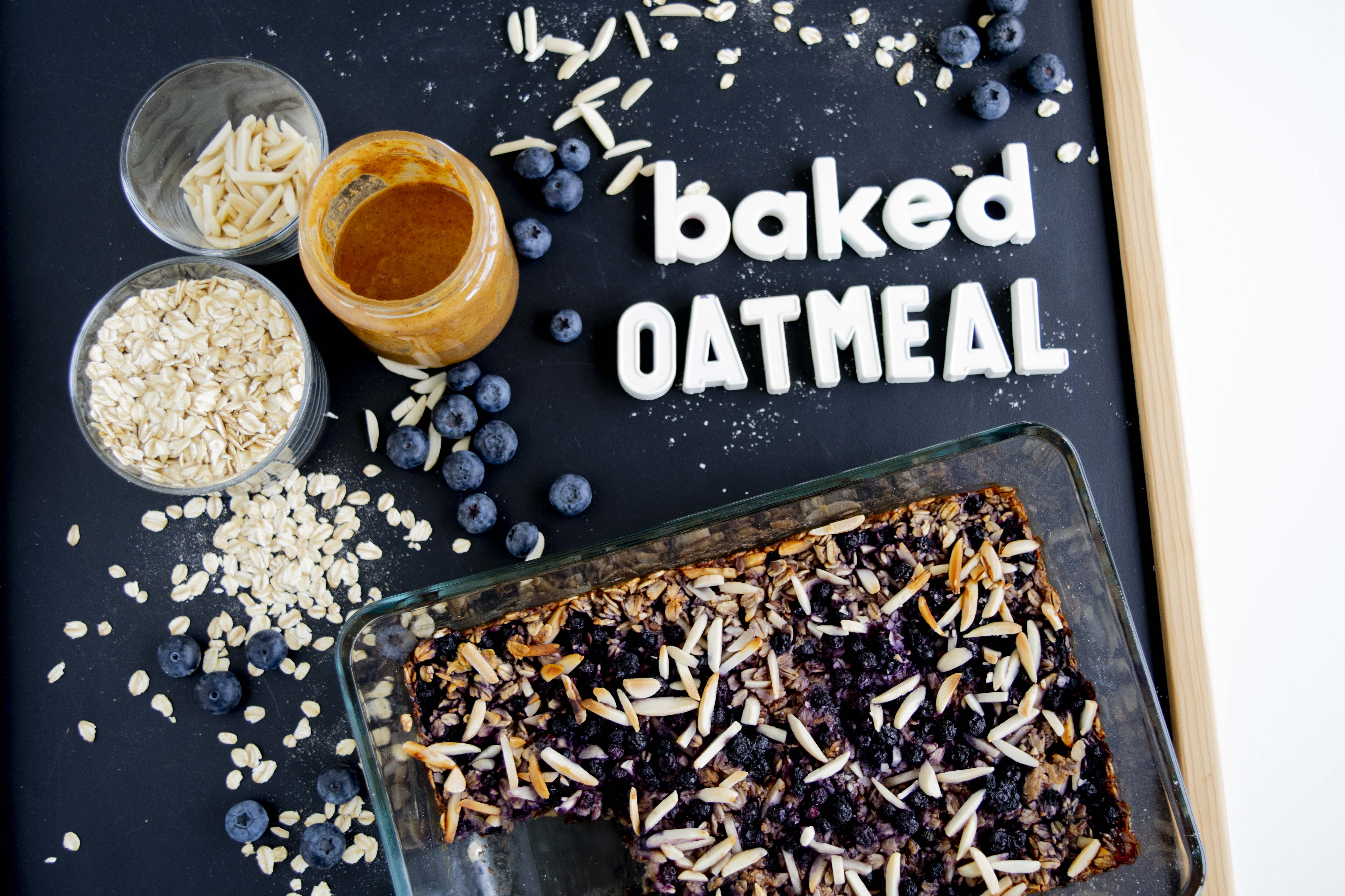 Baked Oatmeal Rezept vegan, zuckerfrei & glutenfrei Frau Janik