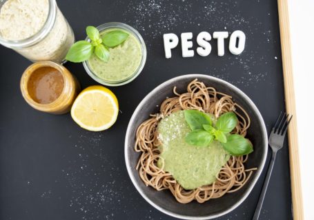 Pesto ohne Öl, vegan, proteinreich, gesund, ballaststoffreich, fraujanik, Blogger, Basel, Foodblog, wenige Zutaten, aus weissen Bohnen, schnell und einfach